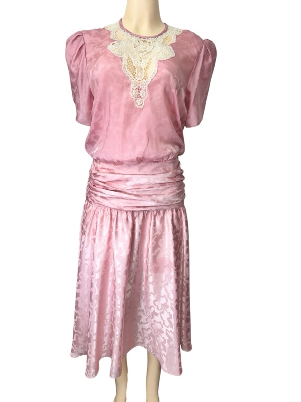 Vintage .Elegant Pink Lace-Detail Midi Dress - Picture 2 of 12
